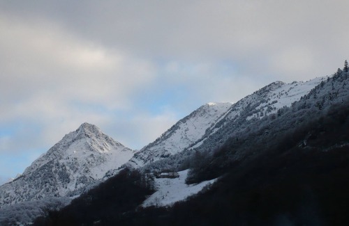 Cauterets Apartment | charming 3 room duplex apartment 59m2 100m gondola village center