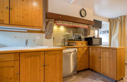 Crach Villa | Charming 3-Room House in Crac'h, 28m², 4 Guests, WiFi, Pet-Friendly