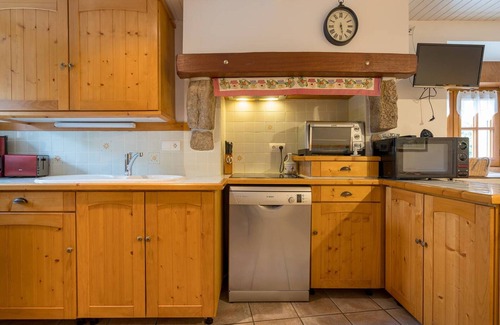 Crach Villa | Charming 3-Room House in Crac'h, 28m², 4 Guests, WiFi, Pet-Friendly