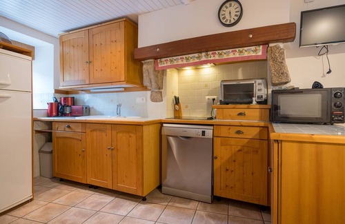 Crach Villa | Charming 3-Room House in Crac'h, 28m², 4 Guests, WiFi, Pet-Friendly
