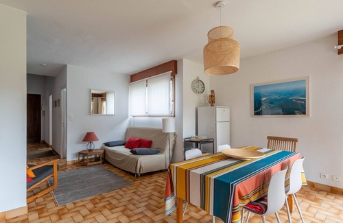 Mimizan House | Charming 3-Star House for 6 with Garden, BBQ, and Parking near Forest and Ocean