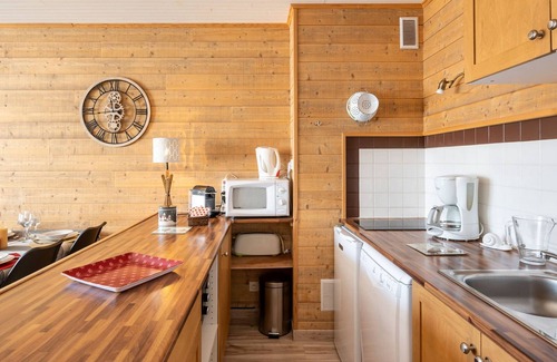 Chamrousse Apartment | Charming 3-Star Mountain Studio, Center of Chamrousse, Close to Slopes