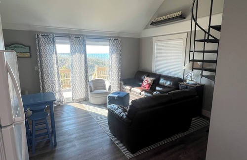 McCutcheon Field House | Charming 3-bedroom townhome Oceanfront and next to Pier in North Topsail Beach