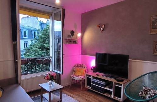 Combat Apartment | Charming 36 m2 2-room apartment near Buttes Chaumont park