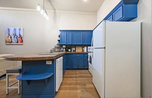 Lubbock House | Charming 3bedroom townhome with WiFi In Midway Park. Close to Texas Tech and LCU