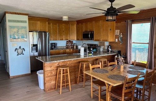 Avon House | Charming 3BR Oceanfront Home in Avon,NC with Full Kitchen, A/C, and WIFI