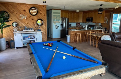 Avon House | Charming 3BR Oceanfront Home in Avon,NC with Full Kitchen, A/C, and WIFI