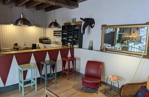 Angouleme Apartment | Charming 3BR Retreat with Pool, Garden, Games, and Nearby Bistro in Angoulême