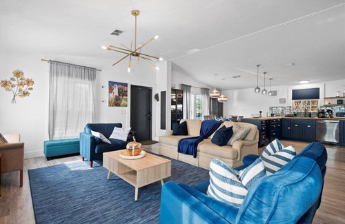 Palm Beach - West Palm Beach House | Charming 4-Bedroom Oasis in WPB