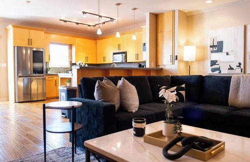Florence Condo | Charming 4-bedroom condo with WiFi and AC in marvelous Florence