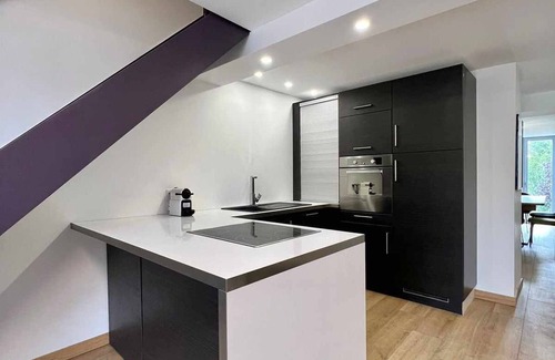 Haroue Cottage | Charming 4-Bedroom Cottage with Modern Comfort
