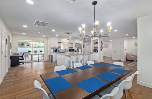 Scottsdale Highlands House | Charming 4-bedroom house in enchanting Scottsdale with ping pong & swimming pool