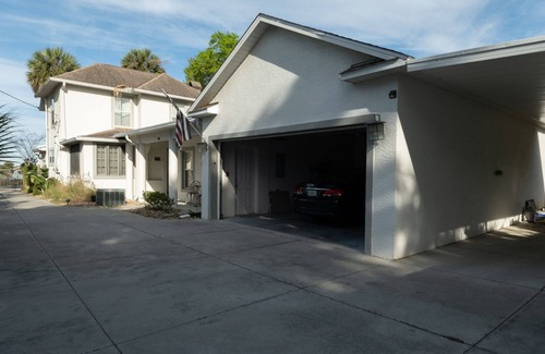 Eustis House | Charming 4-bedroom home in welcoming Eustis with WiFi, AC