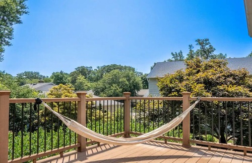 Fairfax House | Charming 4-bedroom house with WiFi and AC in Fairfax