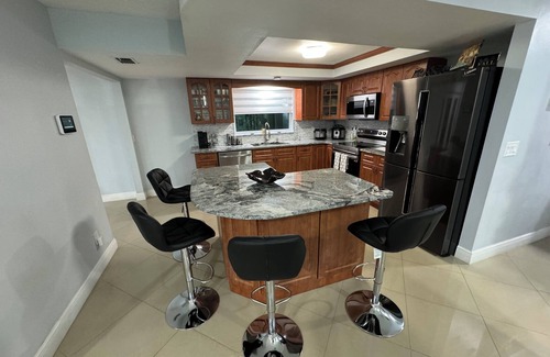 Seffner Community Alliance House | Charming 4-bedroom house with WiFi and AC in Seffner