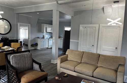 Wadley House | Charming 4-bedroom house with luxury and comfort in enchanting Wadley GA.