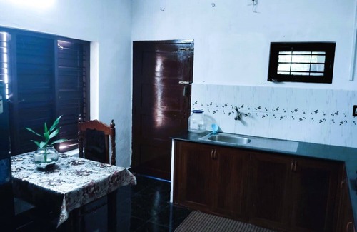 Alappuzha House | Charming 4-bedroom indipendent villa Alappuzha close to Houseboat DY and beach