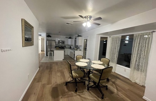 Casa Grande House | Charming 4-bedroom house in delightful Casa Grande with WiFi, AC