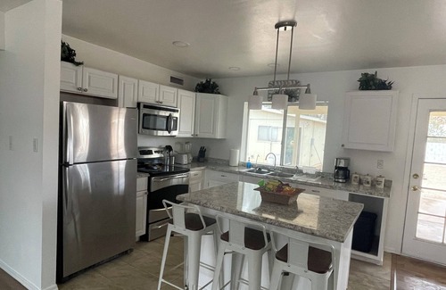 Casa Grande House | Charming 4-bedroom house in delightful Casa Grande with WiFi, AC