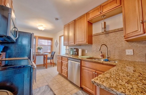 Nokomis House | Charming 4-Bedroom, 2-Bath Retreat Near Lake Nokomis – Now 20% Off!