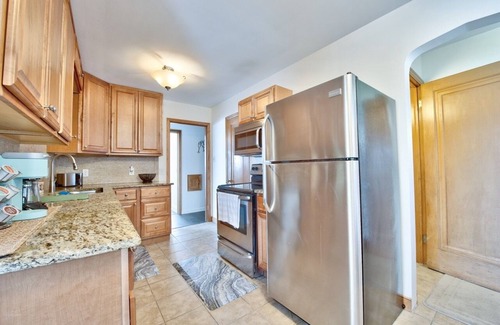 Nokomis House | Charming 4-Bedroom, 2-Bath Retreat Near Lake Nokomis – Now 20% Off!