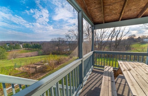 Westminster House | Charming 4-bedroom house with WiFi and AC in Westminster. Md.