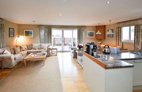 Portpatrick House | Charming 4* House. Sea Views. Next to Golf Course. 4 en suite bedrooms