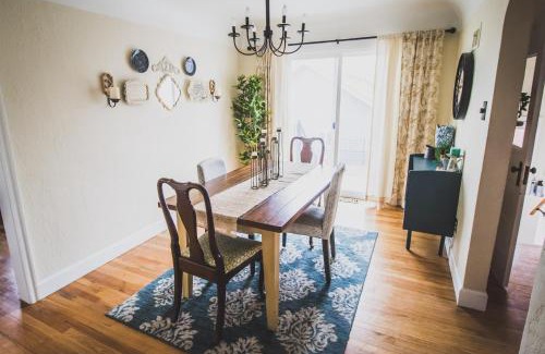 Greeley House | Charming 4BR Cottage Near UNC - Perfect for Family Getaways