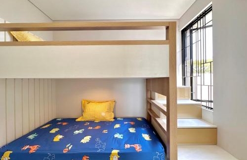 Surabaya House | Charming 4BR House in Northwest Park, West Surabaya by Le Ciel Hospitality