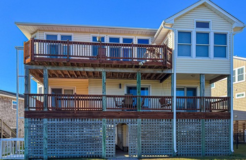 Colington Harbour House | Charming 4BR waterfront home with Private Hot Tub