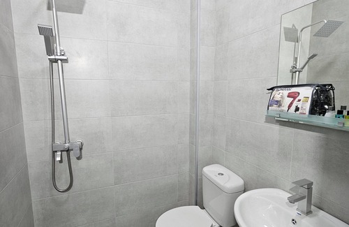 Kutaisi Hotel | Charming 5-bedroom family hotel. Home away from home.