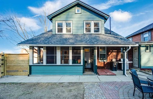 Reading House | Charming 5 Bedroom Fully Renovated Historic Home