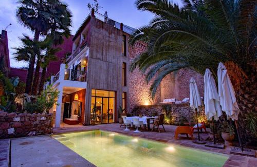 Sti Fadma House | Charming 5 bedroom