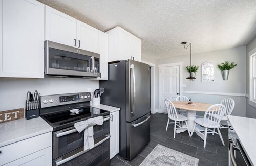 Lynchburg House | Charming 5 Bedroom | Near Liberty University