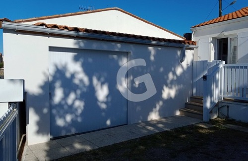 La Tranche-sur-Mer House | Charming 5-Person Holiday Home with Garden, 2km from Beach in La Tranche-sur-Mer