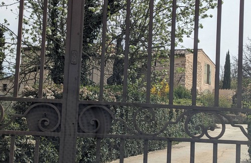 Ollieres Apartment | Charming 50m2 apartment in a Napoleonic Tuilière, ideal for couples.