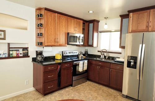 Cambrian House | Charming 6B/4B near Cambrian - Work or vacation ready!