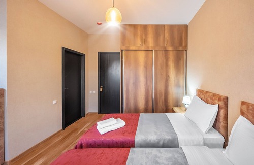 Gori Hotel | Charming 8-bedroom hotel with AC, WiFi in enchanting Gori