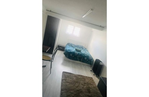 Sevran House | Charming accommodation, free parking, RER B train, CDG Airport, Parc des Expos