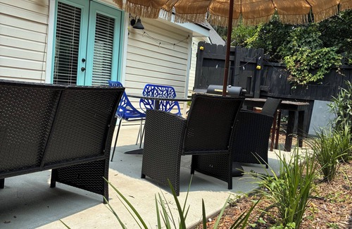 Beaufort Cottage | Charming ADA Compliant 1-bedroom cottage in Historical Beaufort, SC.