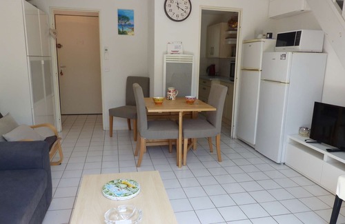 Le Lavandou Apartment | Charming air-conditioned 3-room mazet in Le Lavandou.