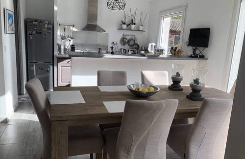 Tourrettes Villa | Charming air conditioned Californian Villa.