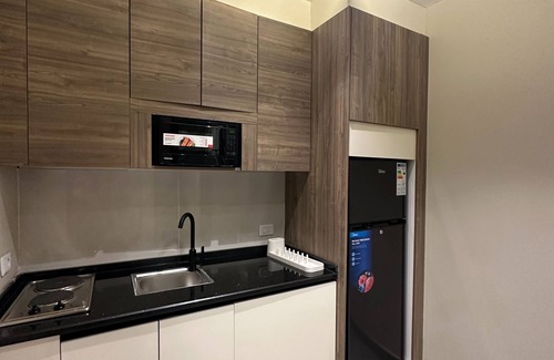Al Swaifyeh Apartment | Charming Amman Apartment With Modern Furnished