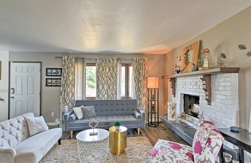 Northeast Anchorage House | Charming Anchorage Townhome with Furnished Patio!