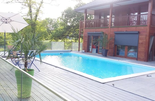 Mechmont House | Charming and authentic wooden house in a calm and magical place