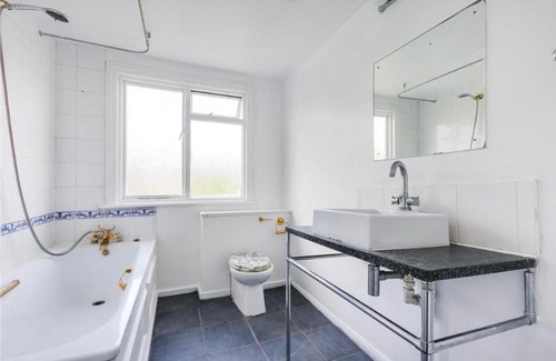 Wandsworth House | Charming and beautiful room in Wandsworth