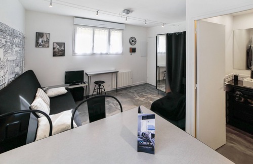 Alfortville Apartment | Charming and calm studio at the heart of Alfortville nearby Paris - Welkeys