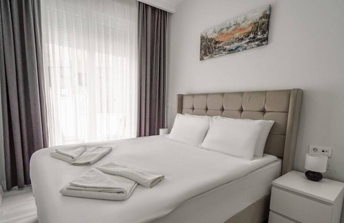 Antalya City Centre Apartment | Charming and Central Flat near Beach in Muratpasa