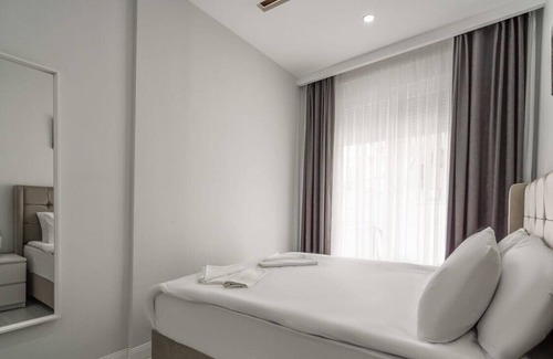 Antalya City Centre Apartment | Charming and Central Flat near Beach in Muratpasa