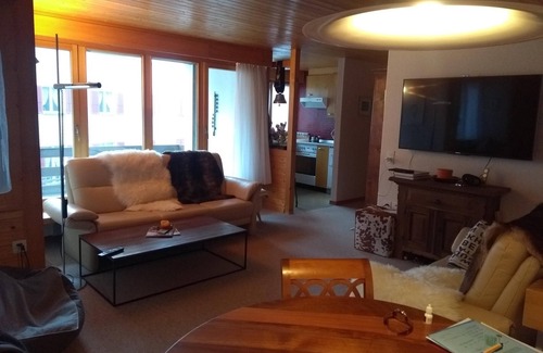 Stechelberg Apartment | Charming and cosy apartment (sleeps 4-6 people) in a beautiful mountain village